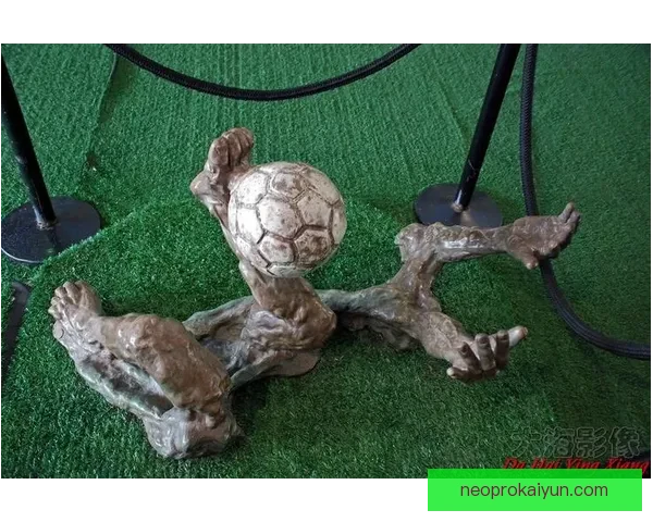 南美足球经典战术分析：展现技战术多样性与历史传承