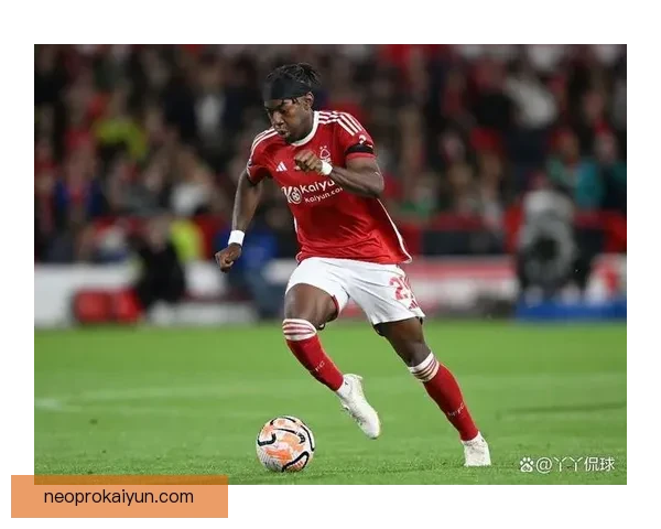 布莱顿在新赛季中展现出逼抢体系效果，状态持续提升值得关注